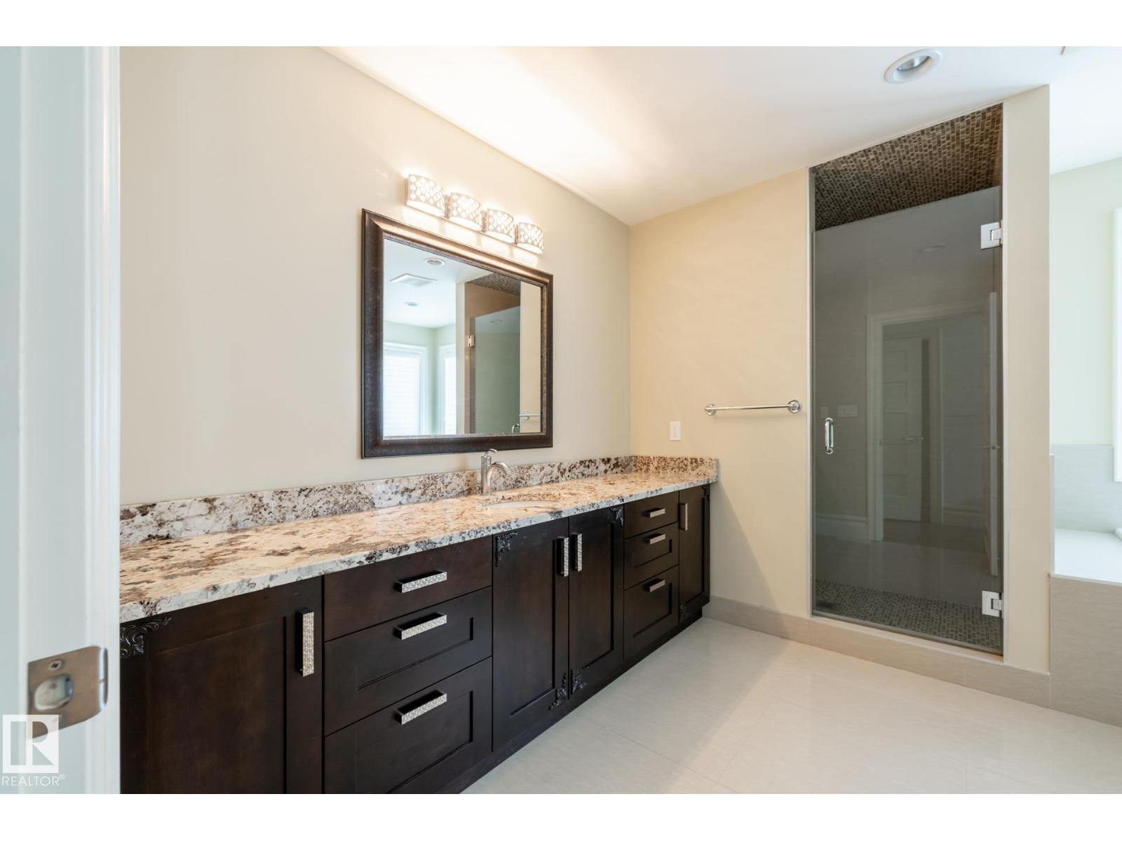1018 Hollands Pt Nw, Edmonton, Alberta  T6R 3T1 - Photo 39 - E4461167