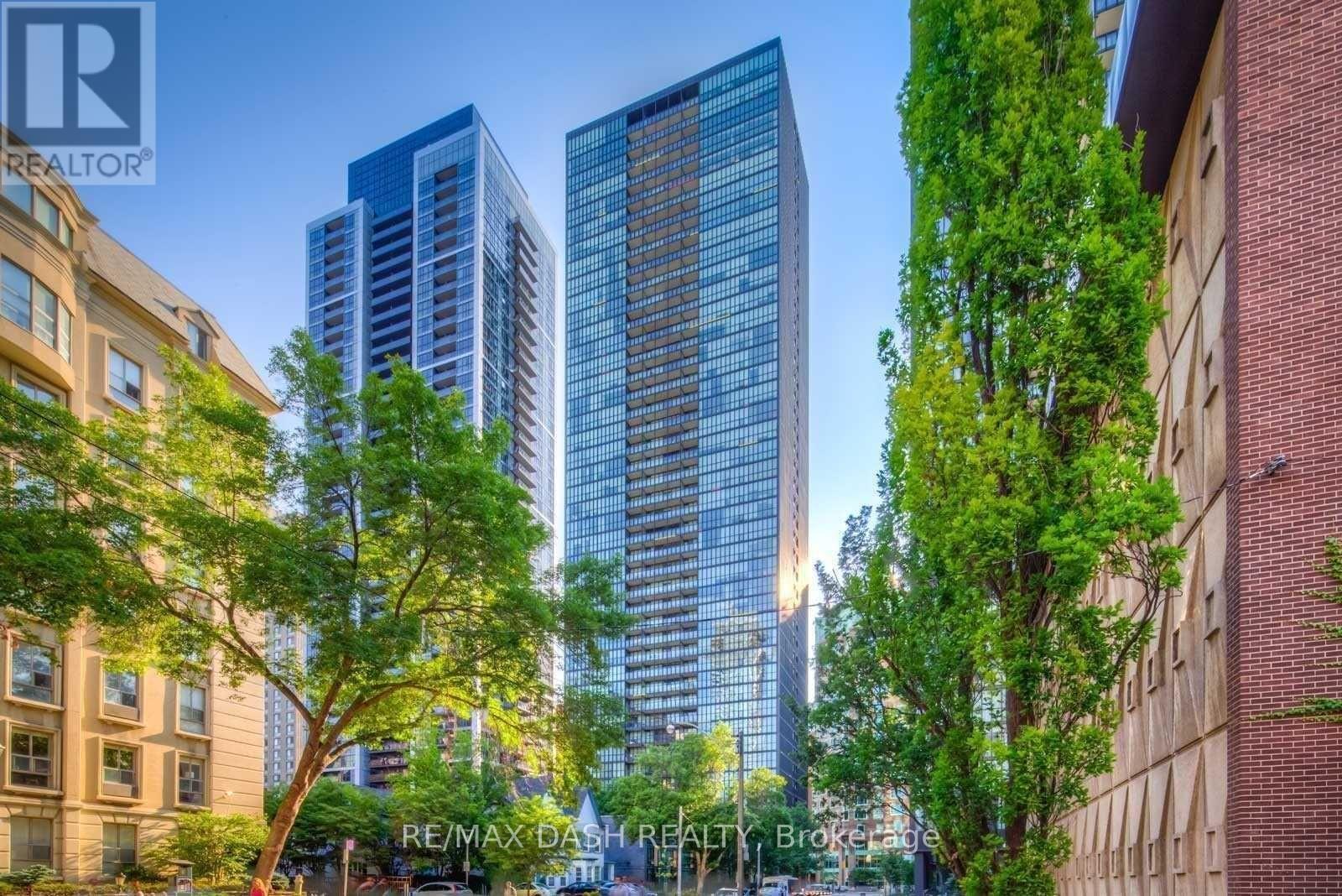 1409 - 110 CHARLES STREET E, Toronto, Ontario