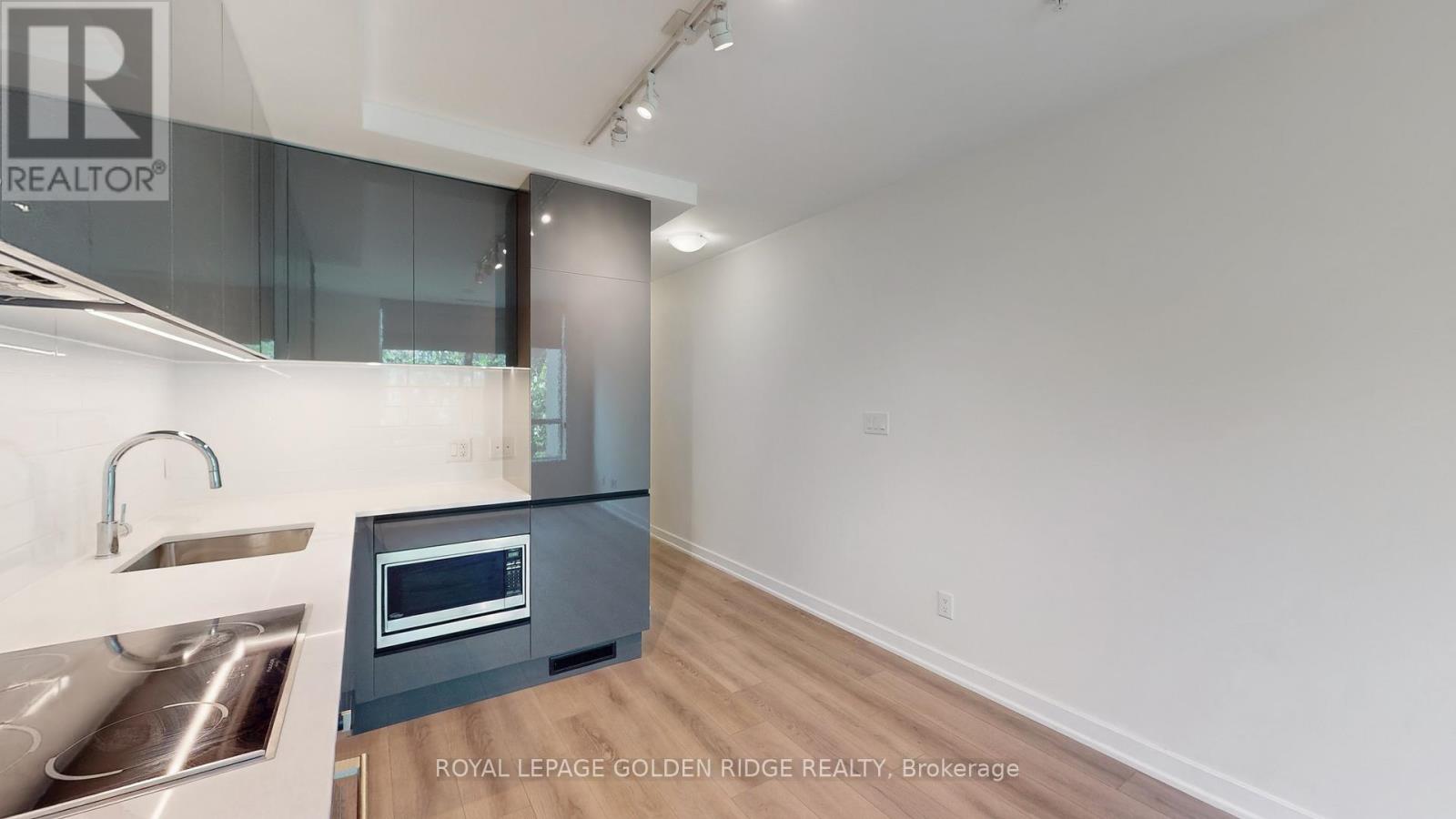 224 - 377 Madison Avenue, Toronto, Ontario  M4V 3E1 - Photo 11 - C12449796