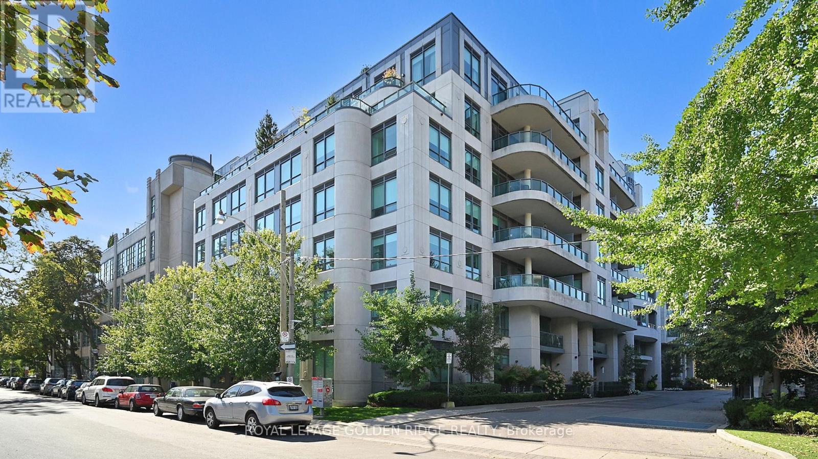 224 - 377 Madison Avenue, Toronto, Ontario  M4V 3E1 - Photo 2 - C12449796