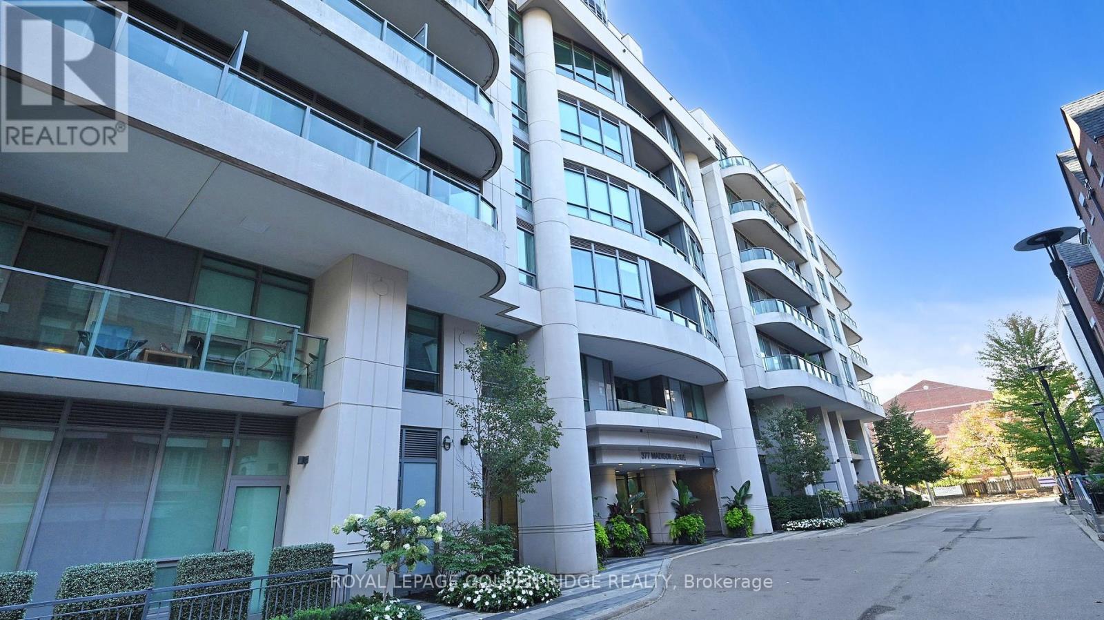 224 - 377 Madison Avenue, Toronto, Ontario  M4V 3E1 - Photo 4 - C12449796
