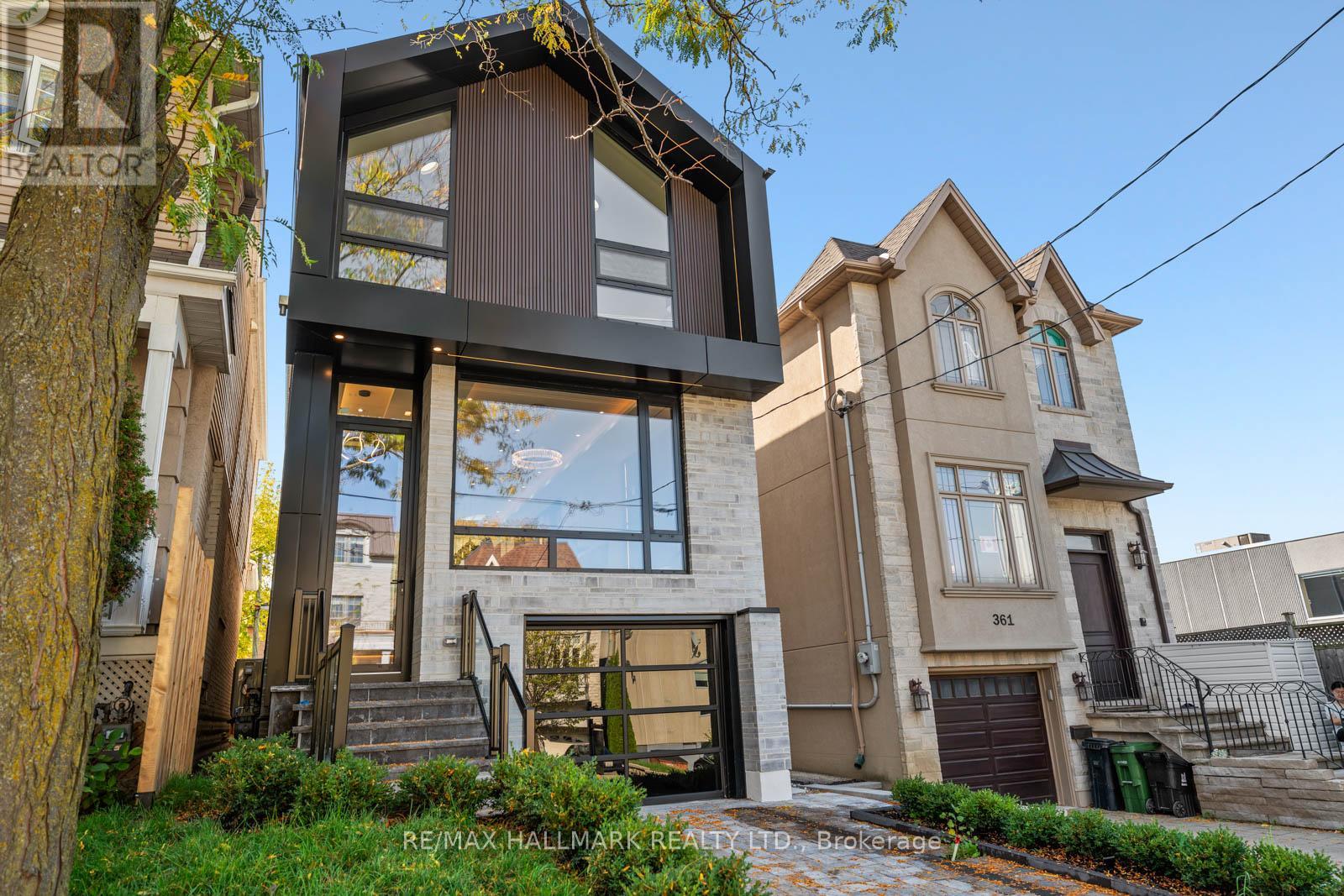 359 CRANBROOKE AVENUE, Toronto, Ontario