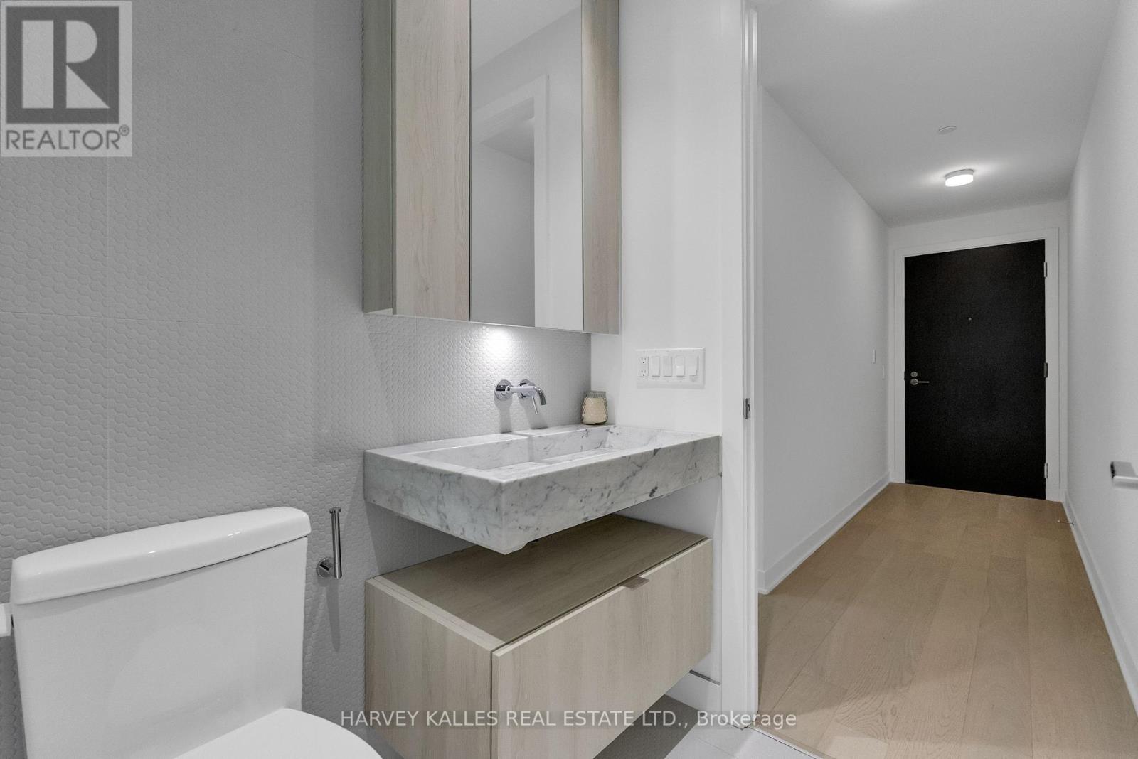 4110 - 11 Yorkville Avenue, Toronto, Ontario  M4W 0B7 - Photo 18 - C12449823