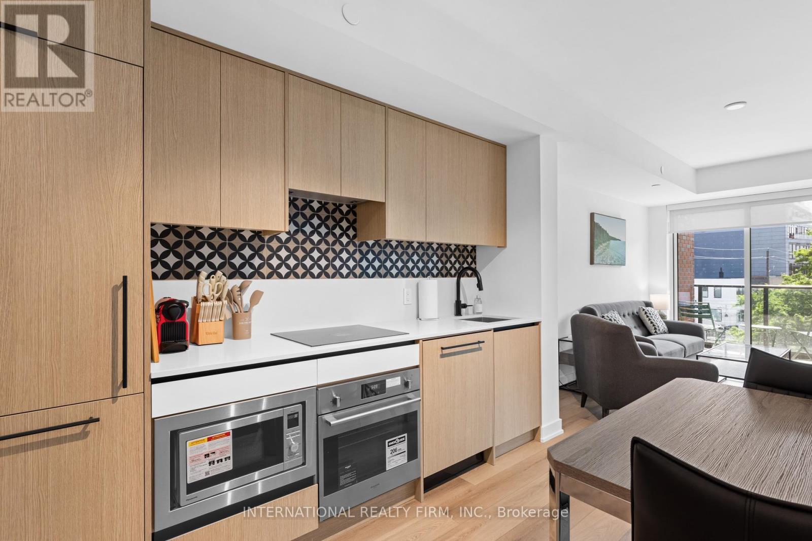 409 - 5 Lakeview Avenue, Toronto, Ontario  M6H 0H3 - Photo 3 - C12449826