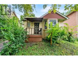 17 Pleasant Avenue, Toronto (Newtonbrook West), Ca