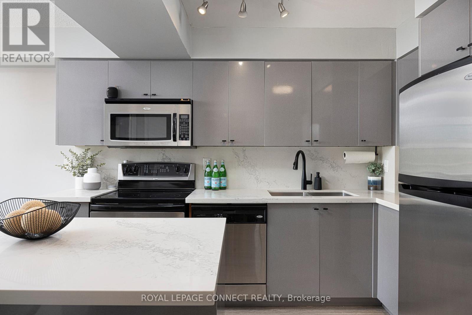 609 - 231 Fort York Boulevard, Toronto, Ontario  M5V 1B2 - Photo 13 - C12449840
