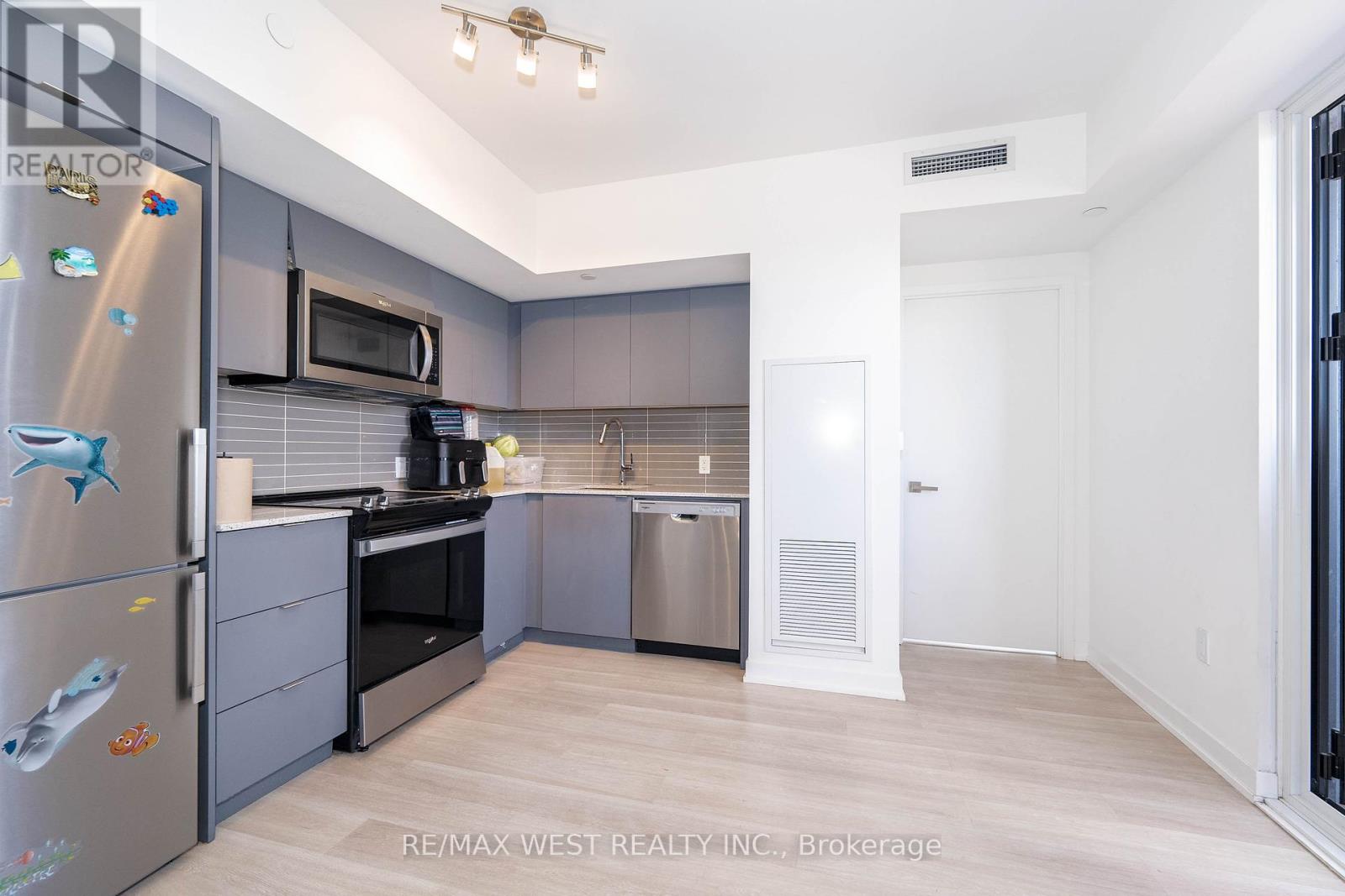 721 - 500 Wilson Avenue, Toronto, Ontario  M3H 5Y9 - Photo 11 - C12449855