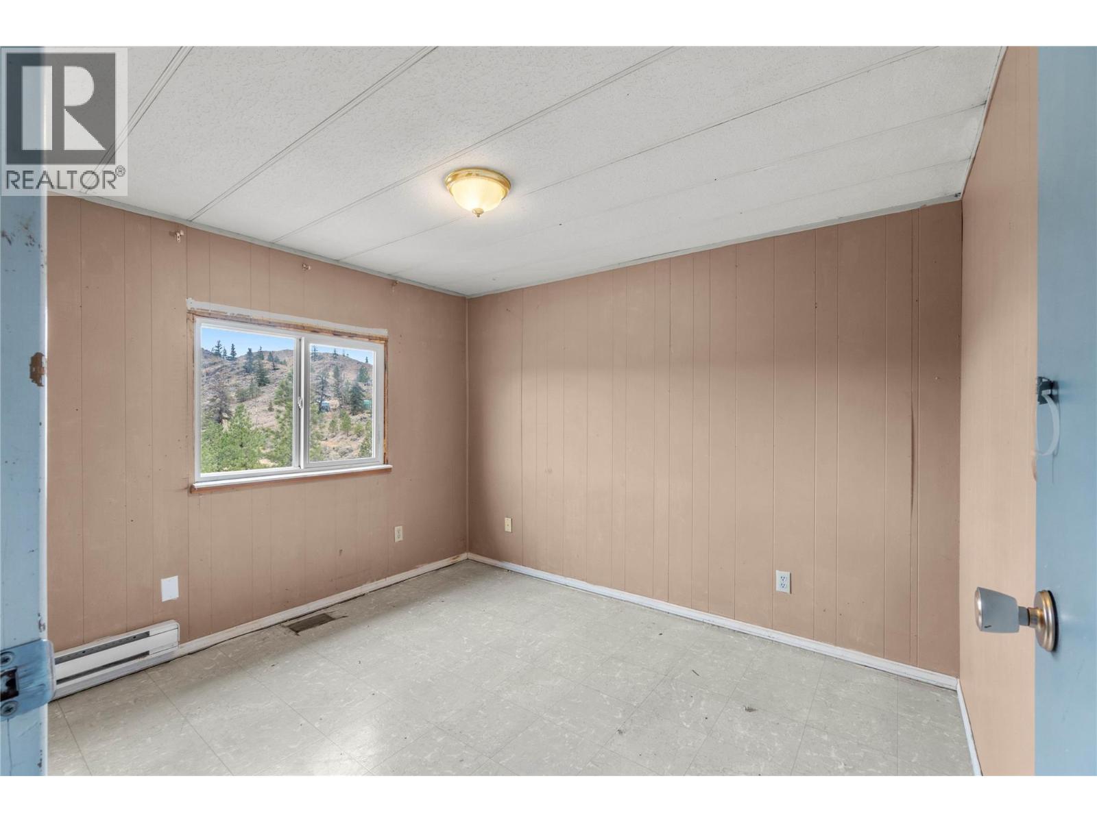5165 Trans Canada Highway W, Kamloops, British Columbia  V1S 2A5 - Photo 24 - 10365186
