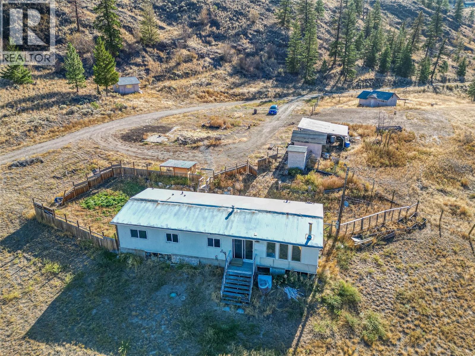 5165 Trans Canada Highway W, Kamloops, British Columbia  V1S 2A5 - Photo 3 - 10365186