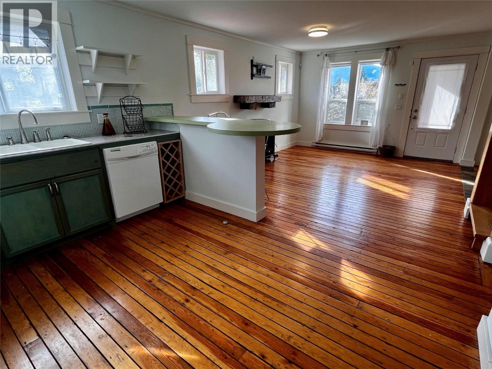305 1st  Nw Avenue, Nakusp, British Columbia  V0G 1R0 - Photo 45 - 10365165