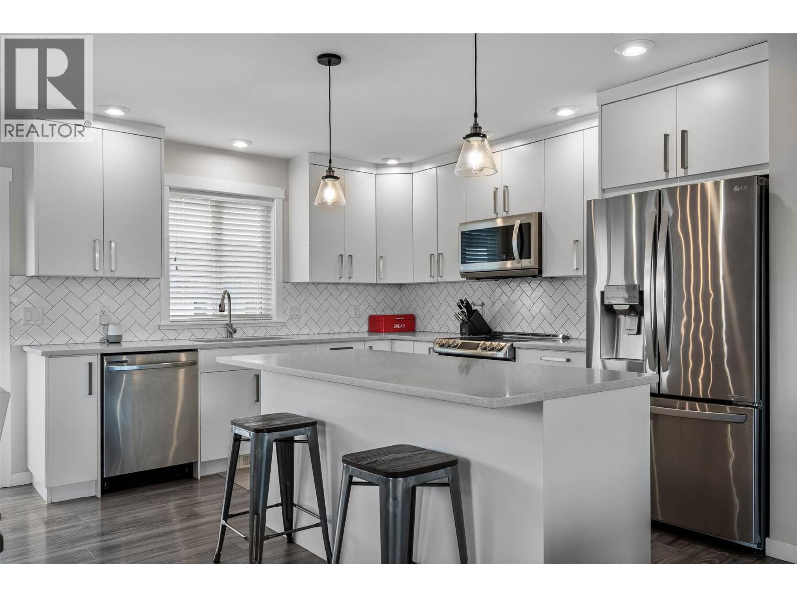 2270 Saddleback Drive, Kamloops, British Columbia  V2B 0G7 - Photo 5 - 10365268