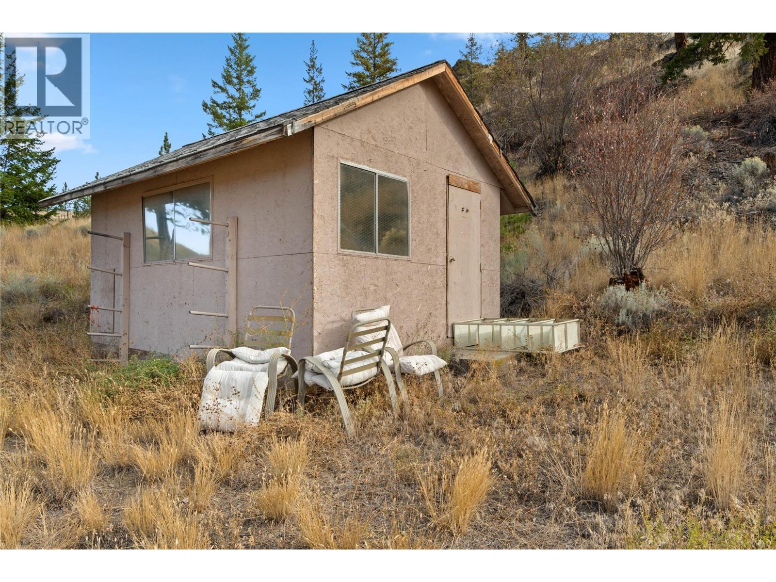 5165 Trans Canada Highway W, Kamloops, British Columbia  V1S 2A5 - Photo 32 - 10365186