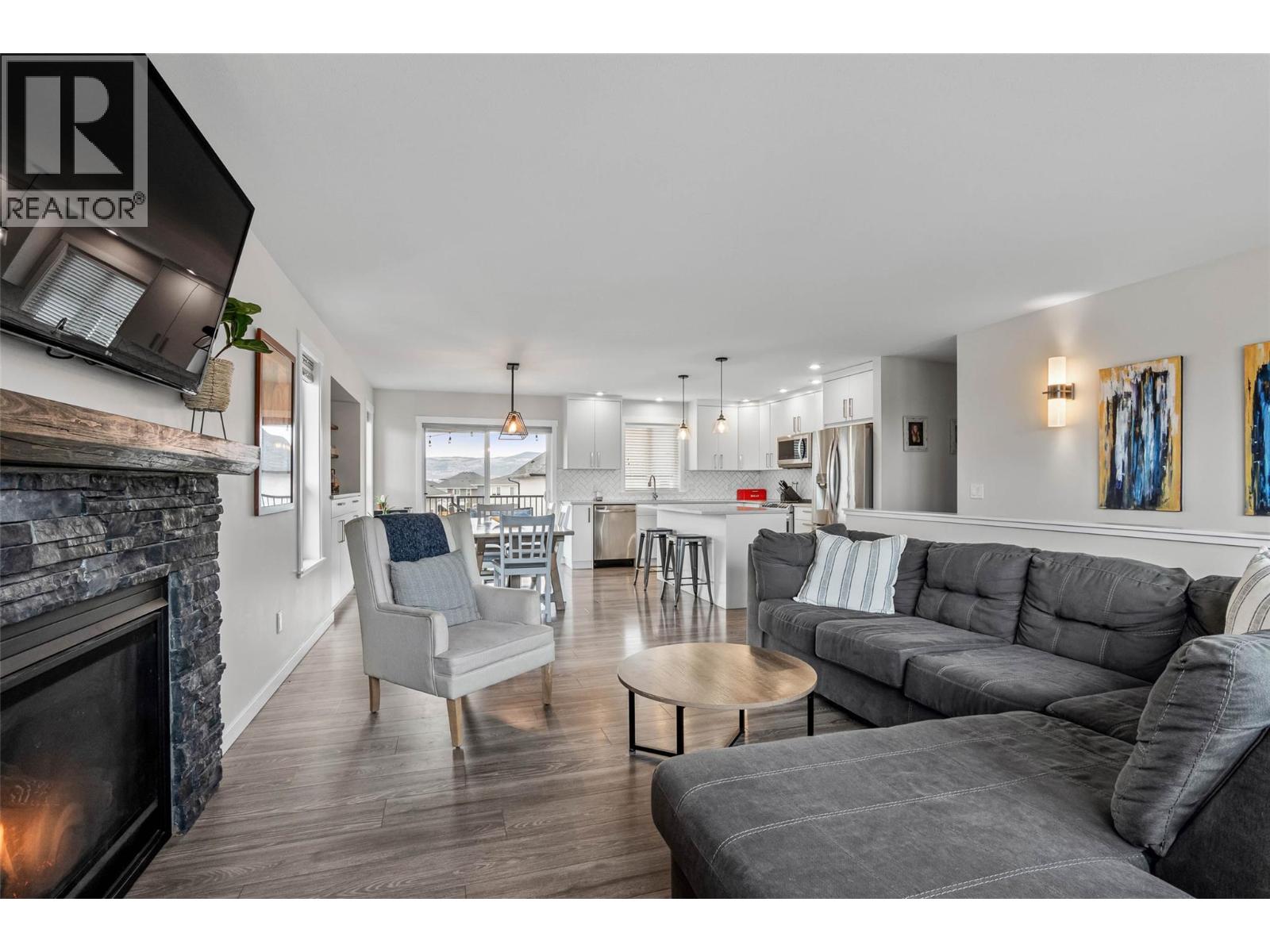 2270 Saddleback Drive, Kamloops, British Columbia  V2B 0G7 - Photo 3 - 10365268