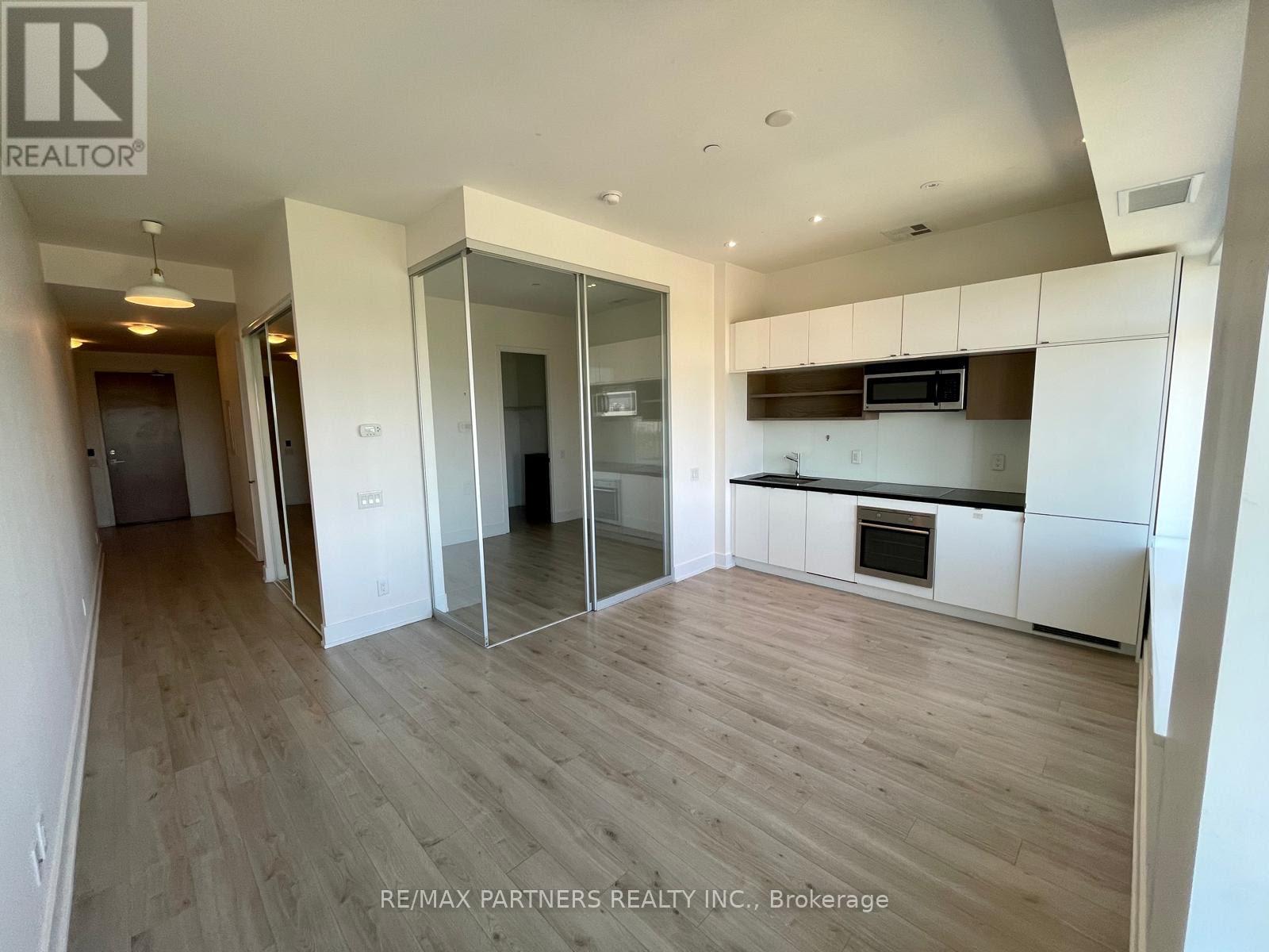 1701 - 111 St Clair Avenue W, Toronto, Ontario  M4V 1N5 - Photo 5 - C12447321