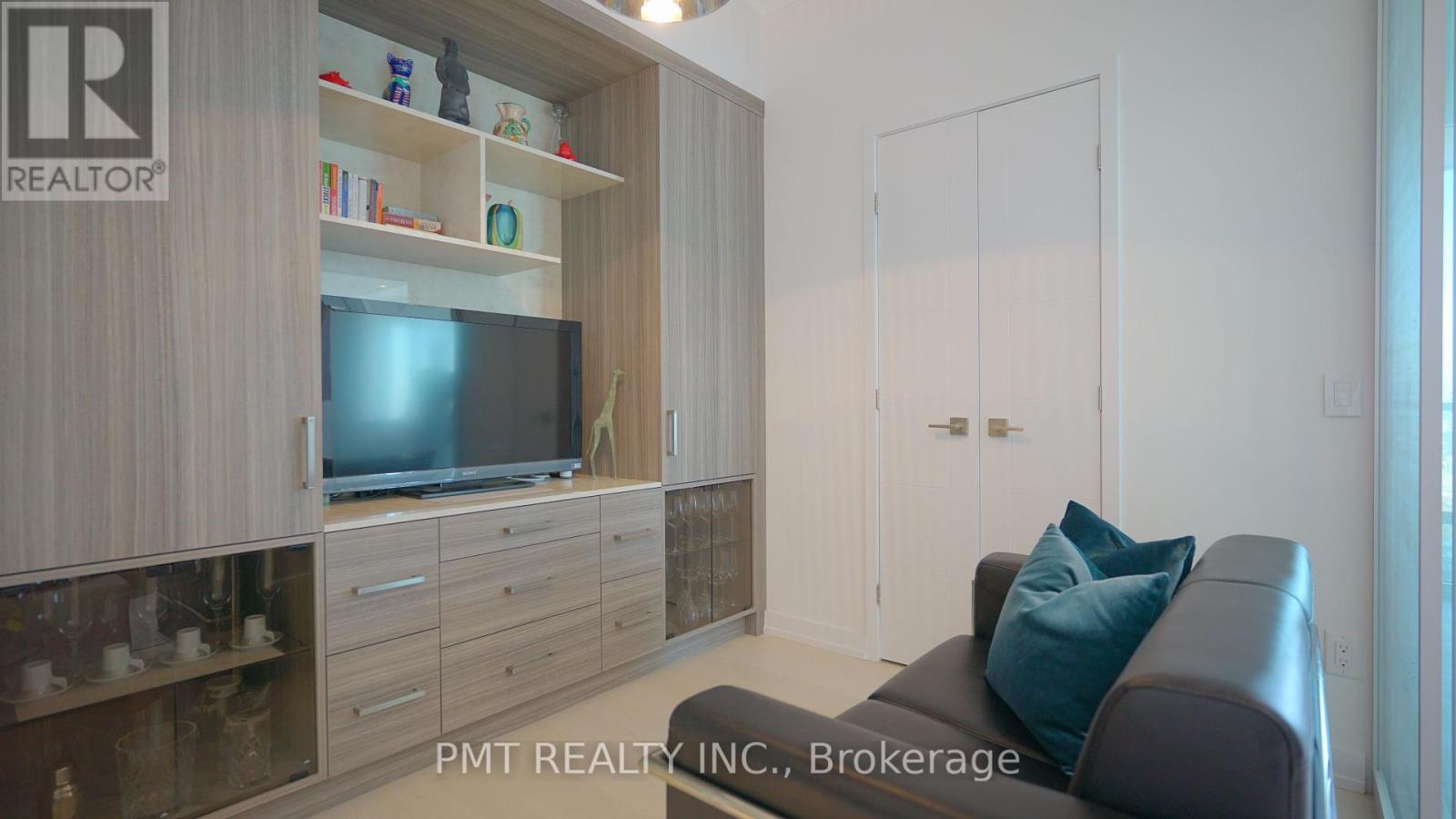 5102 - 488 University Avenue, Toronto, Ontario  M5G 0C1 - Photo 22 - C12449547