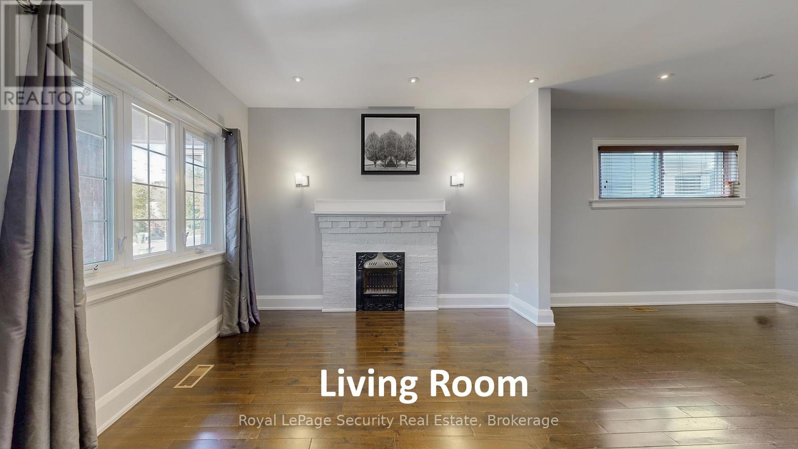 331 Winona Drive, Toronto, Ontario  M6C 3T2 - Photo 11 - C12449687