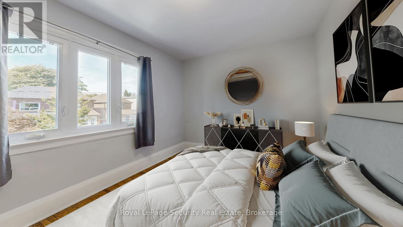 331 Winona Drive, Toronto, Ontario  M6C 3T2 - Photo 21 - C12449687