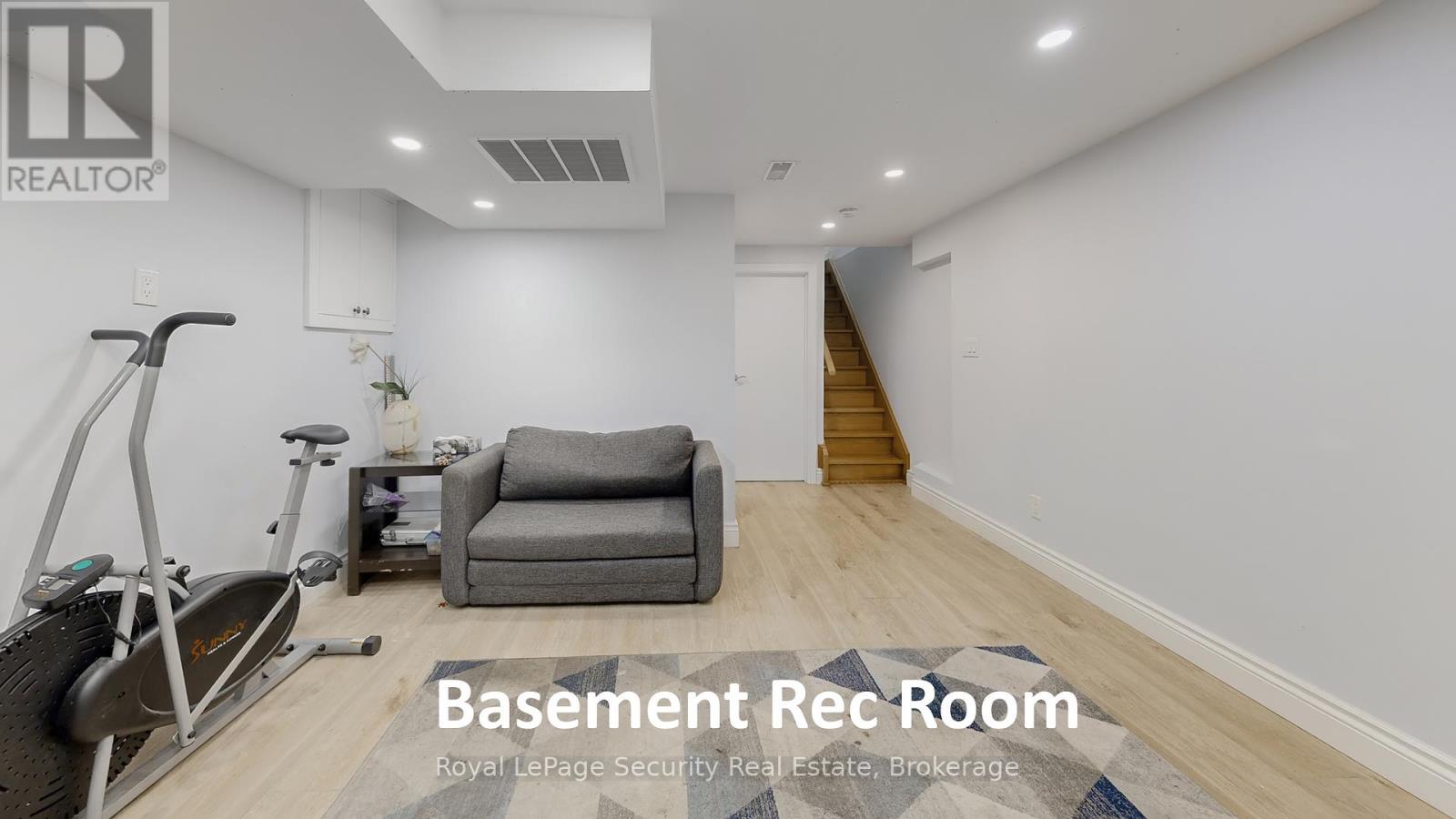 331 Winona Drive, Toronto, Ontario  M6C 3T2 - Photo 31 - C12449687