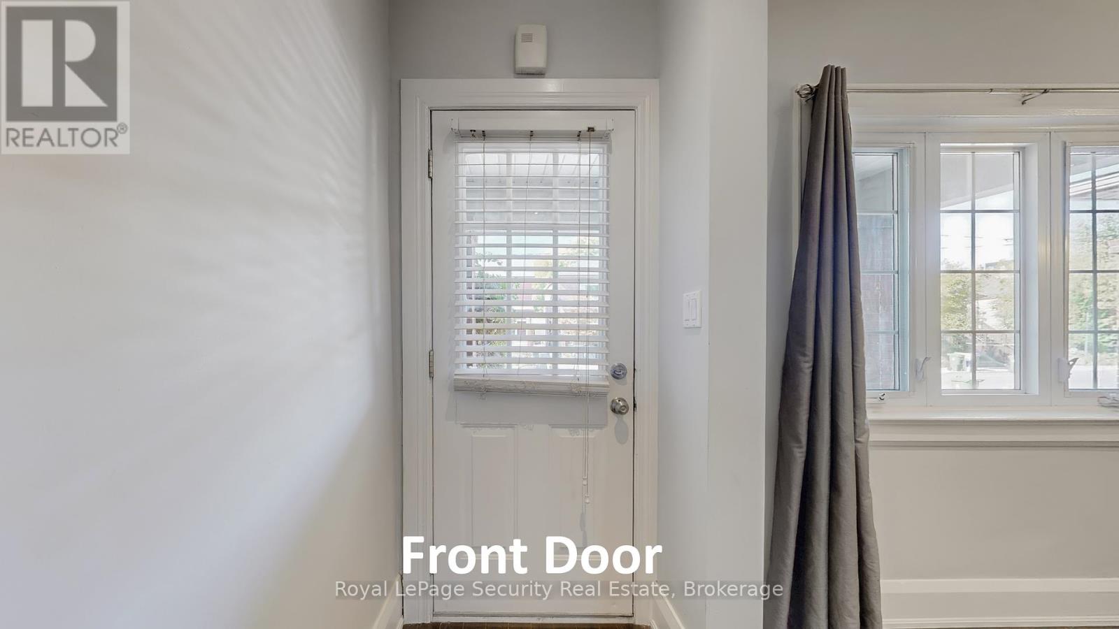 331 Winona Drive, Toronto, Ontario  M6C 3T2 - Photo 8 - C12449687