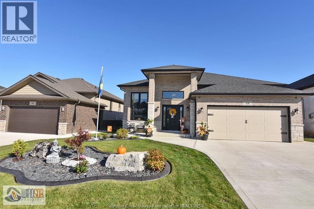 MLS# 25025571: 48 KINGSBRIDGE DRIVE, Amherstburg, Canada