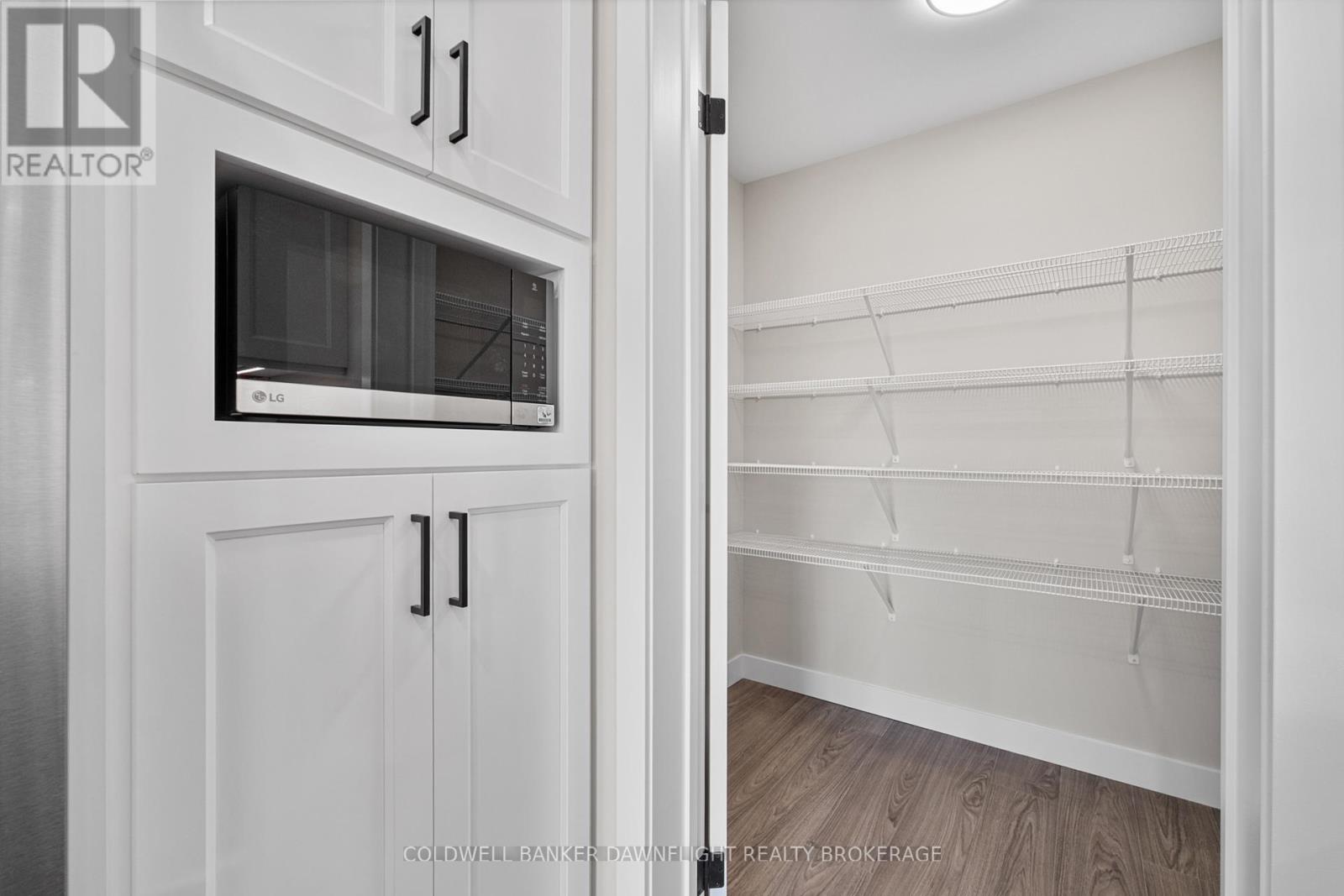 127 Victoria Avenue E, South Huron, Ontario  N0M 1M0 - Photo 10 - X12344556