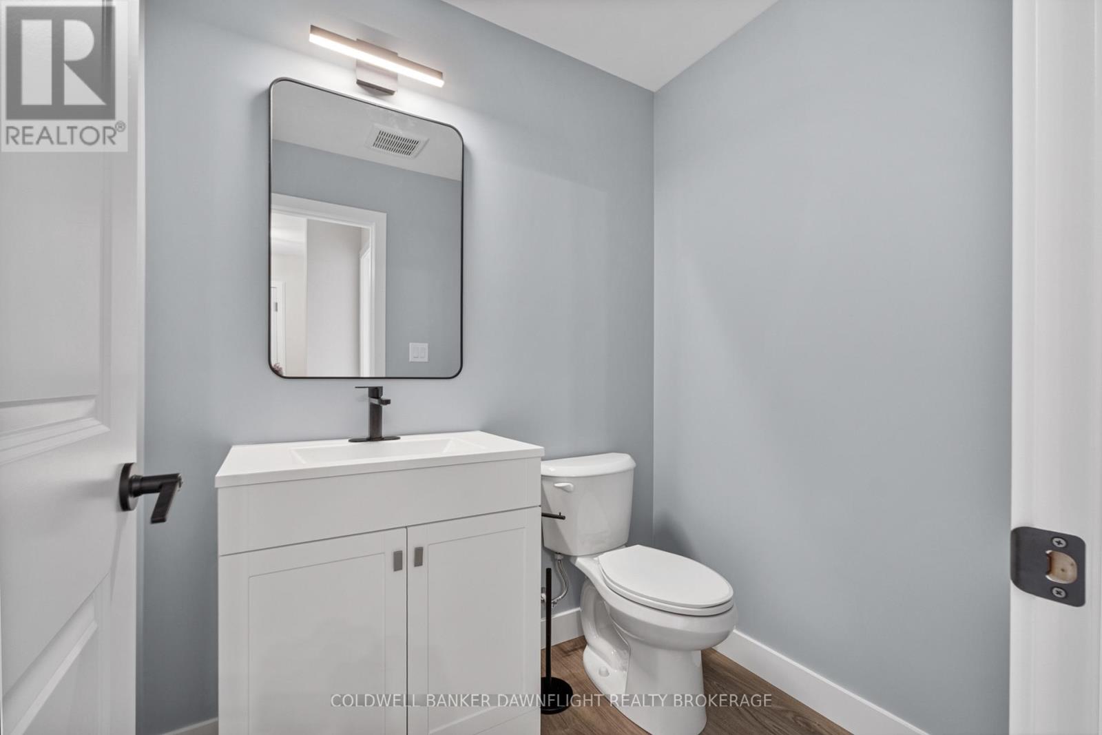 127 Victoria Avenue E, South Huron, Ontario  N0M 1M0 - Photo 26 - X12344556