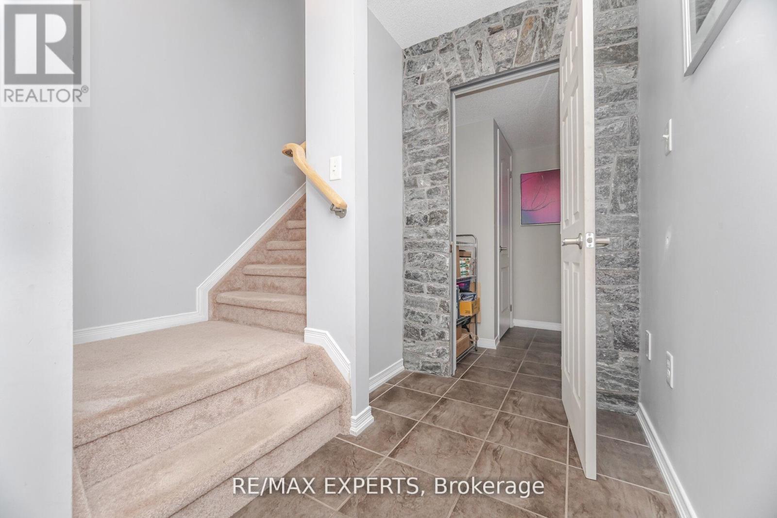 1311 Coleman Crescent, Innisfil, Ontario  L9S 0G5 - Photo 13 - N12449792