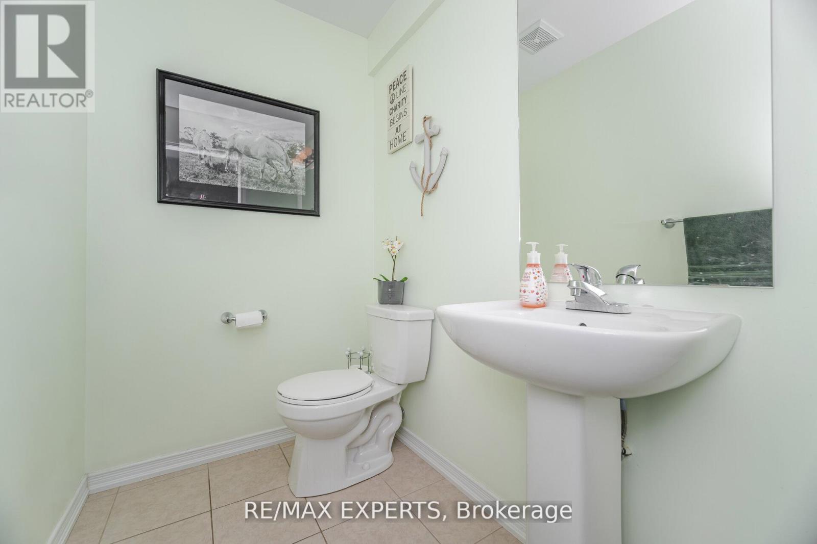1311 Coleman Crescent, Innisfil, Ontario  L9S 0G5 - Photo 30 - N12449792