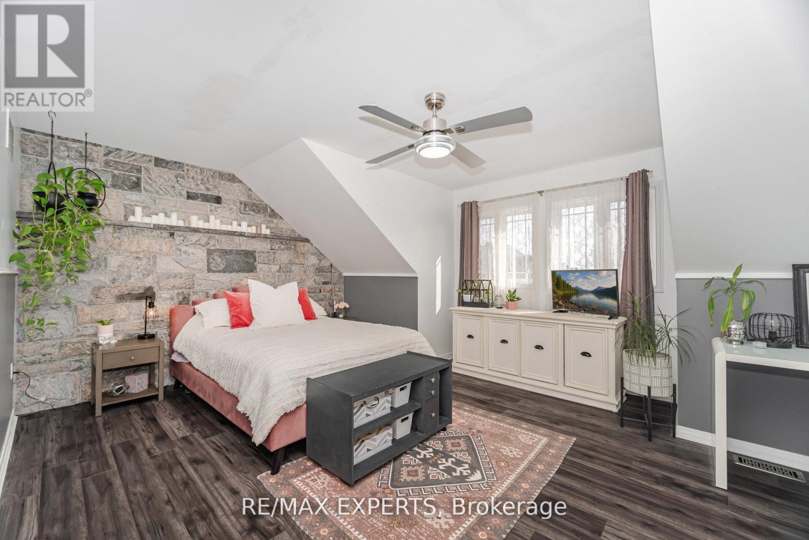 1311 Coleman Crescent, Innisfil, Ontario  L9S 0G5 - Photo 33 - N12449792