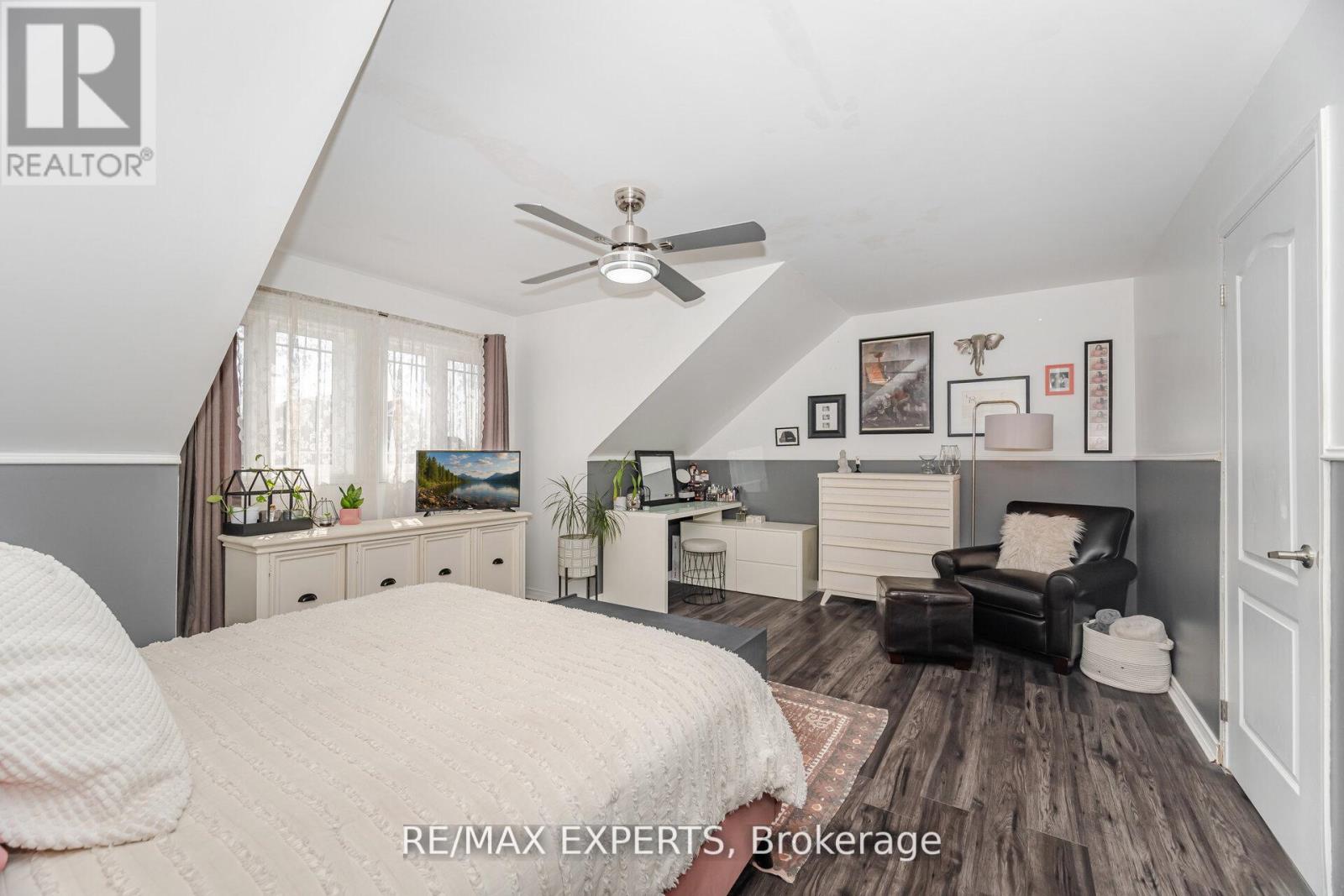 1311 Coleman Crescent, Innisfil, Ontario  L9S 0G5 - Photo 34 - N12449792