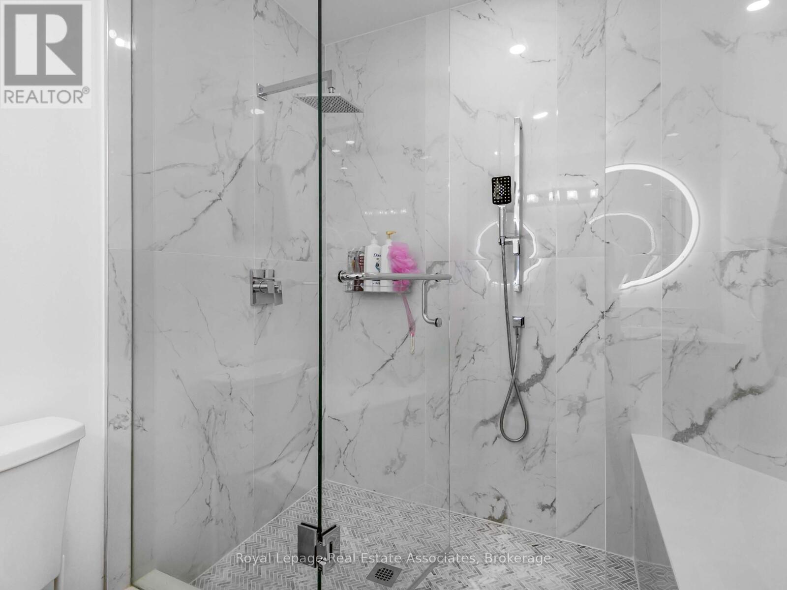 26 Venture Avenue, Richmond Hill, Ontario  L4S 2P2 - Photo 18 - N12449809