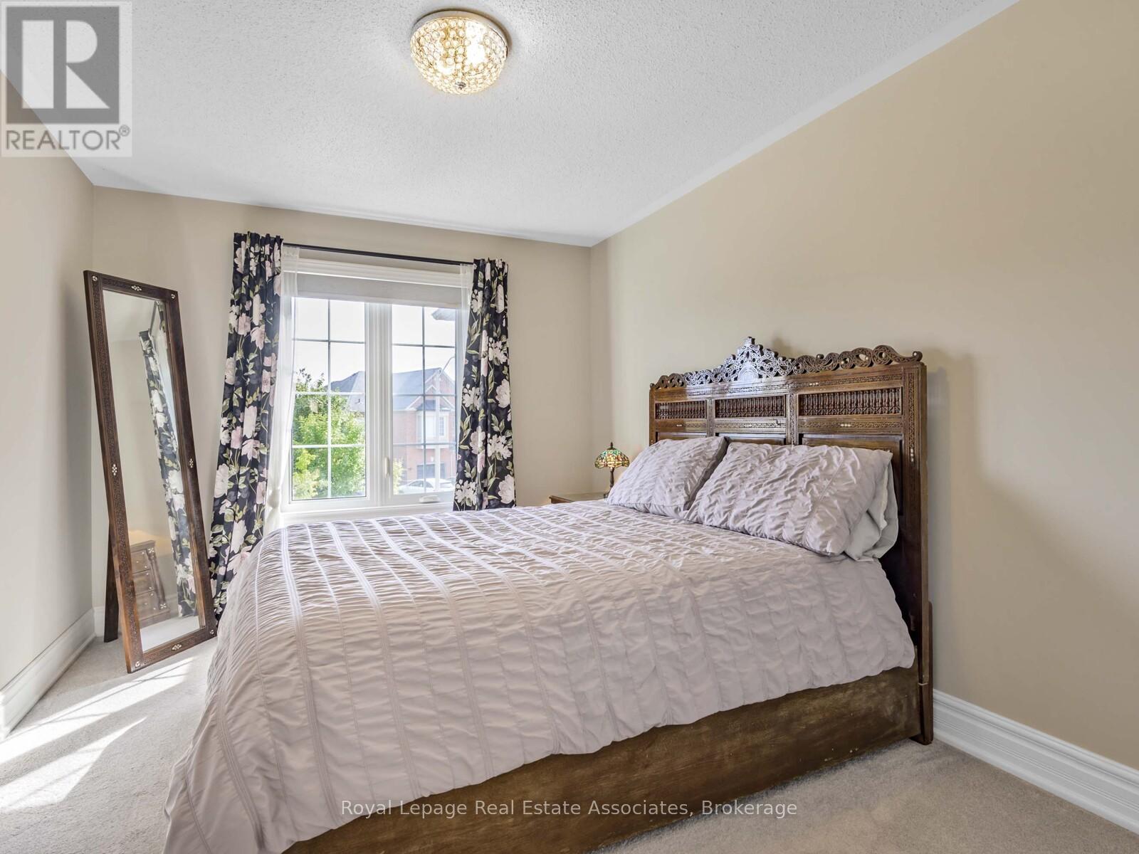 26 Venture Avenue, Richmond Hill, Ontario  L4S 2P2 - Photo 19 - N12449809