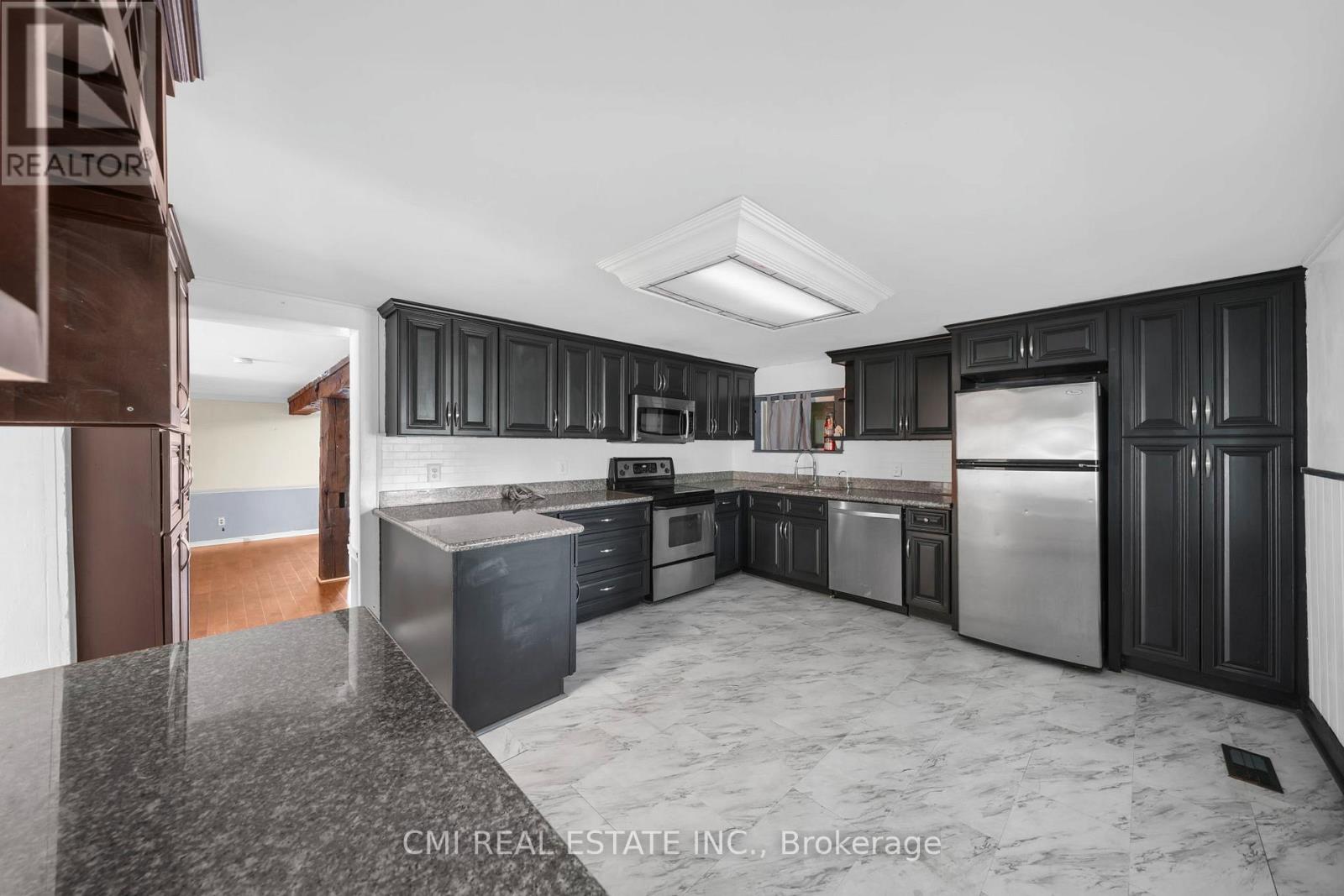 246 Regional 8 Road, Uxbridge, Ontario  L9P 1R1 - Photo 9 - N12449850