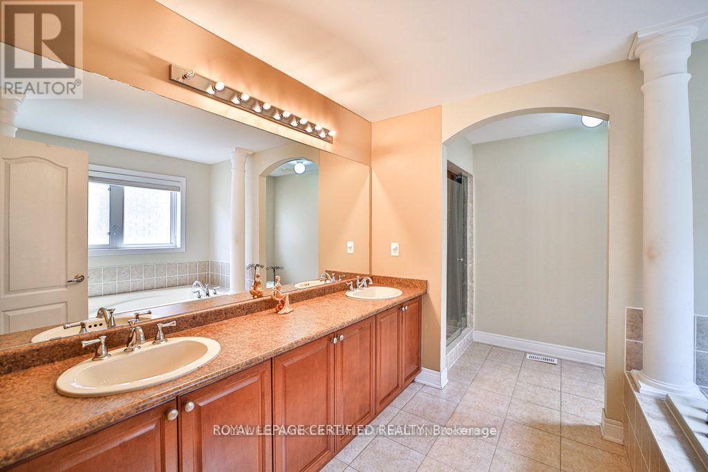 1335 Arrowhead Road, Oakville, Ontario  L6H 0B2 - Photo 29 - W12412257