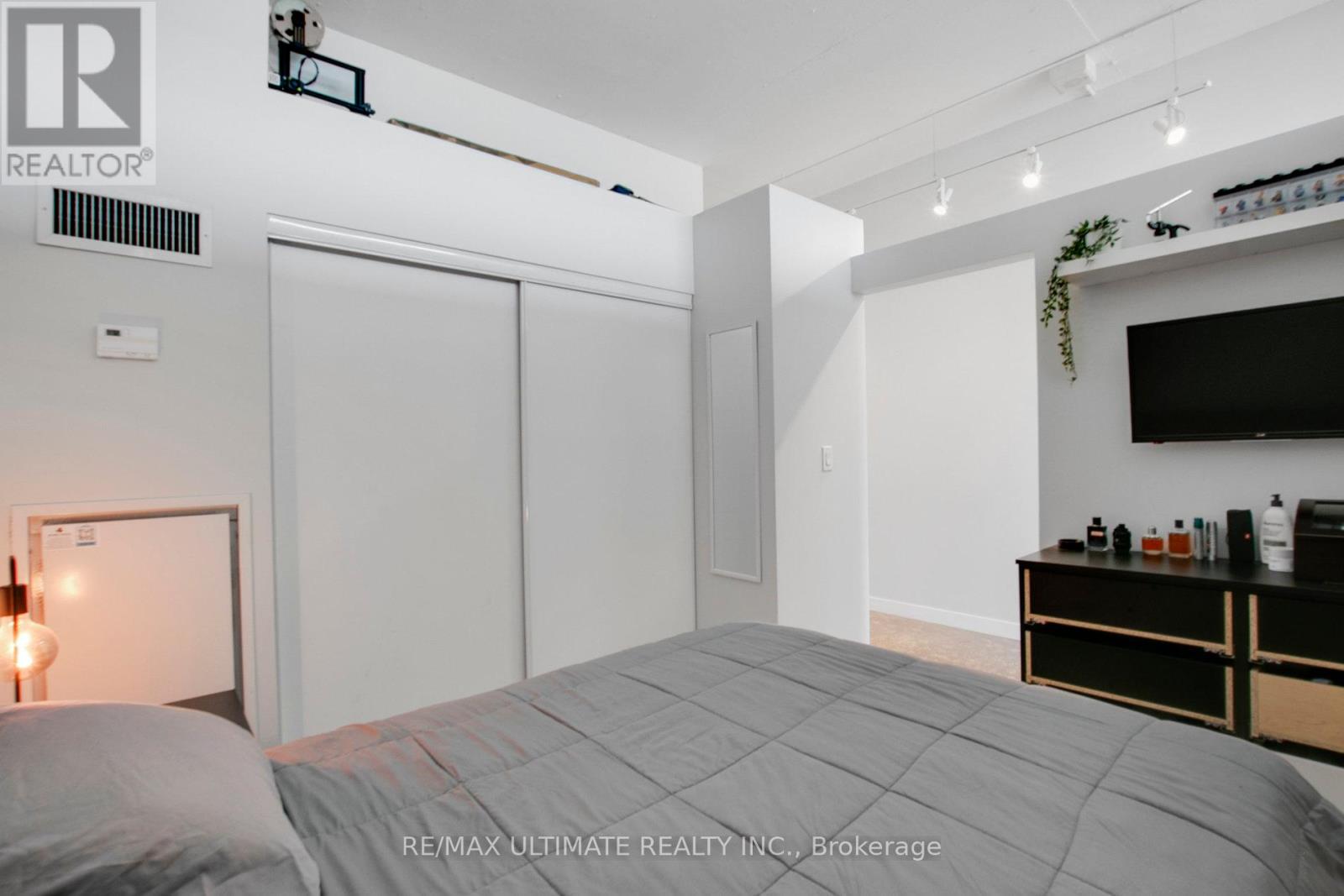 912 - 2 Fieldway Road, Toronto, Ontario  M8Z 0B9 - Photo 31 - W12447896