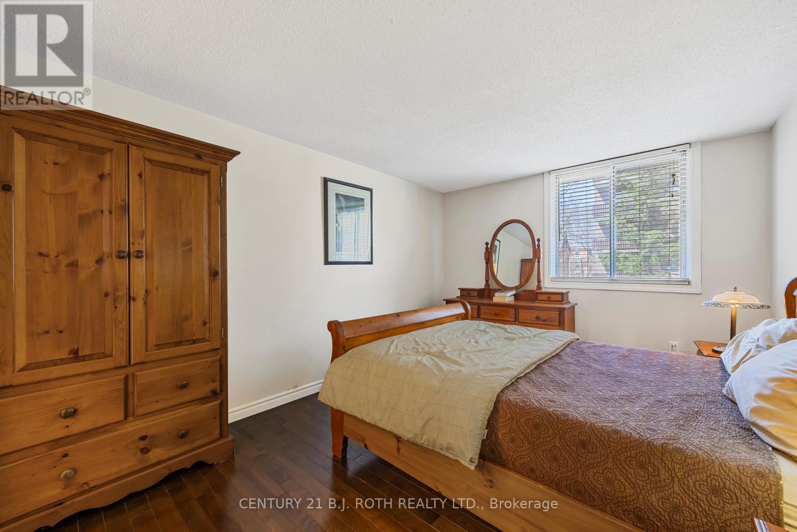32 - 2 Albert Street, Barrie, Ontario  L4M 3S4 - Photo 8 - S12449786