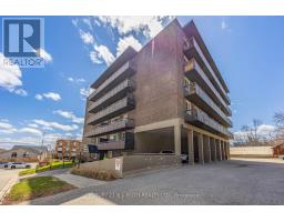 32 - 2 ALBERT STREET, Barrie, Ontario