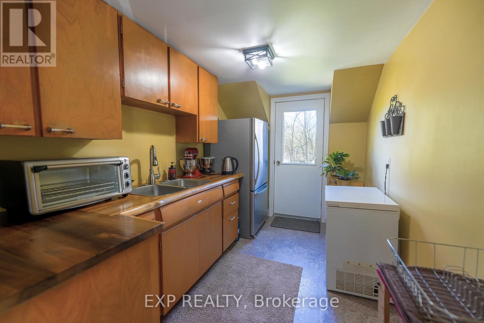 940 Hutchinson Road, Haldimand, Ontario  N0A 1K0 - Photo 28 - X12448314