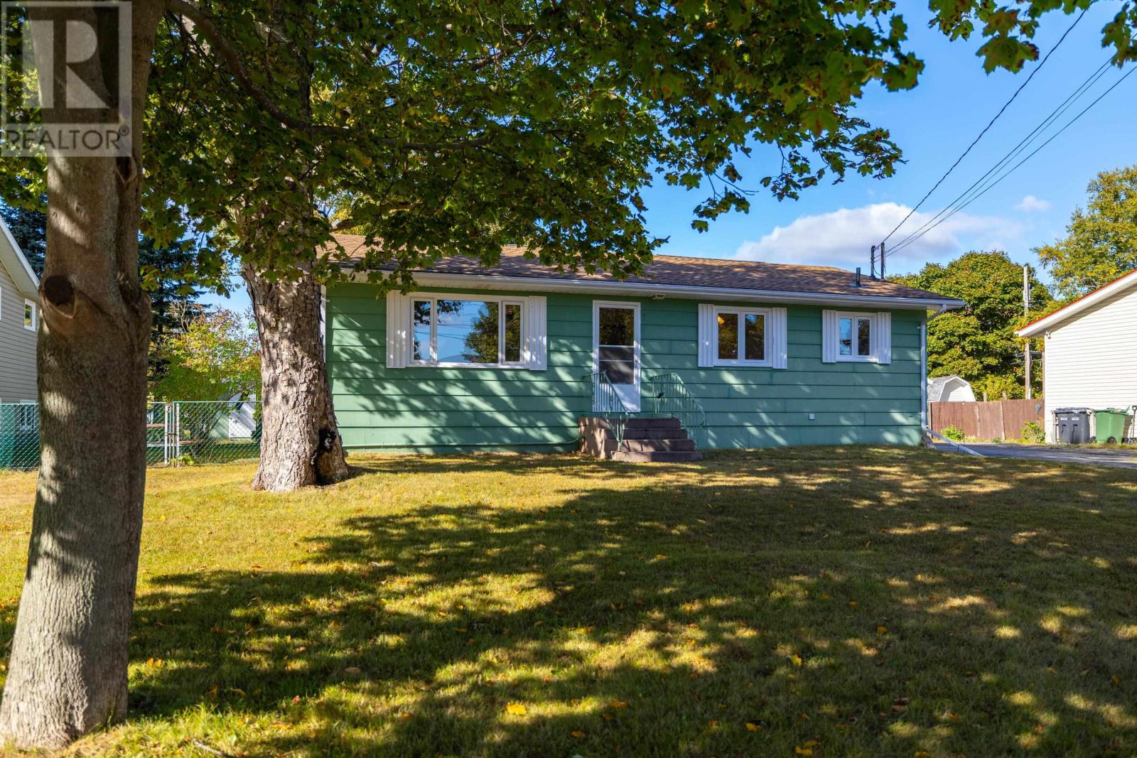 7 Hunt Avenue, Charlottetown, Prince Edward Island  C1A 2Z6 - Photo 5 - 202525342