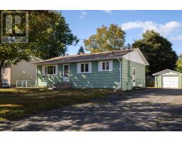 7 Hunt Avenue