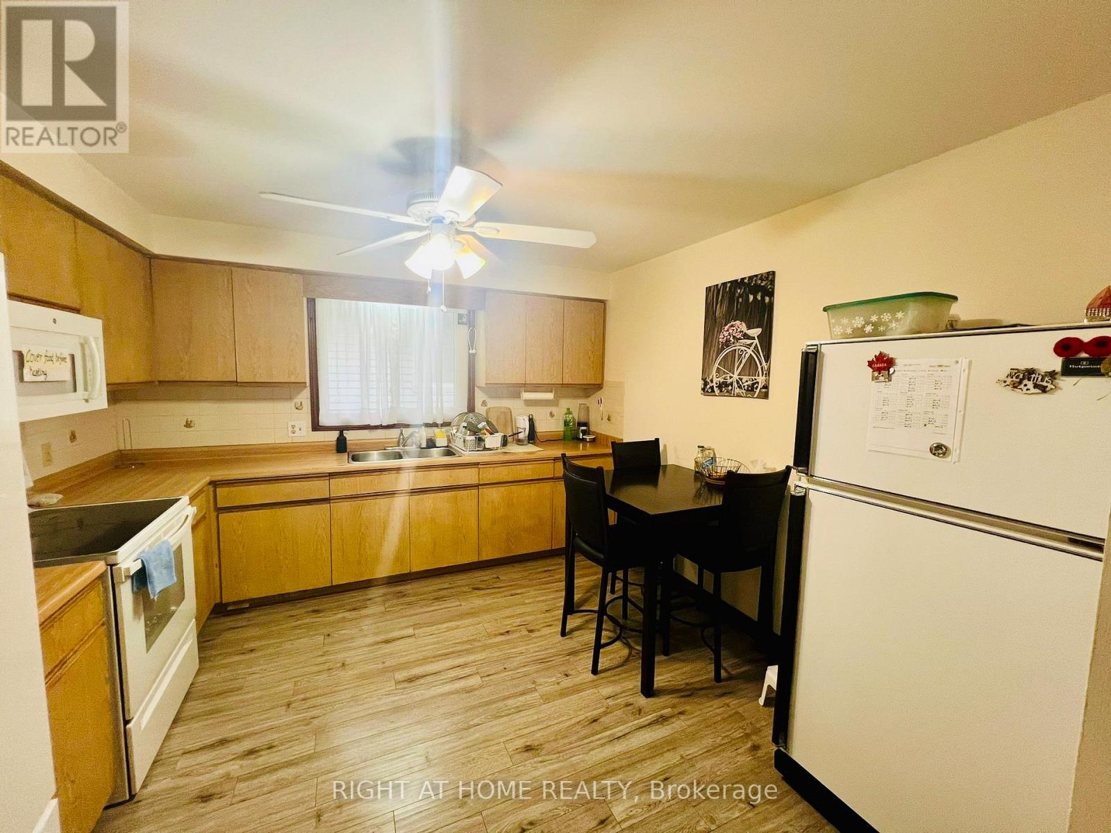 146 St Augustine Drive, St. Catharines, Ontario  L2P 3W1 - Photo 9 - X12448466
