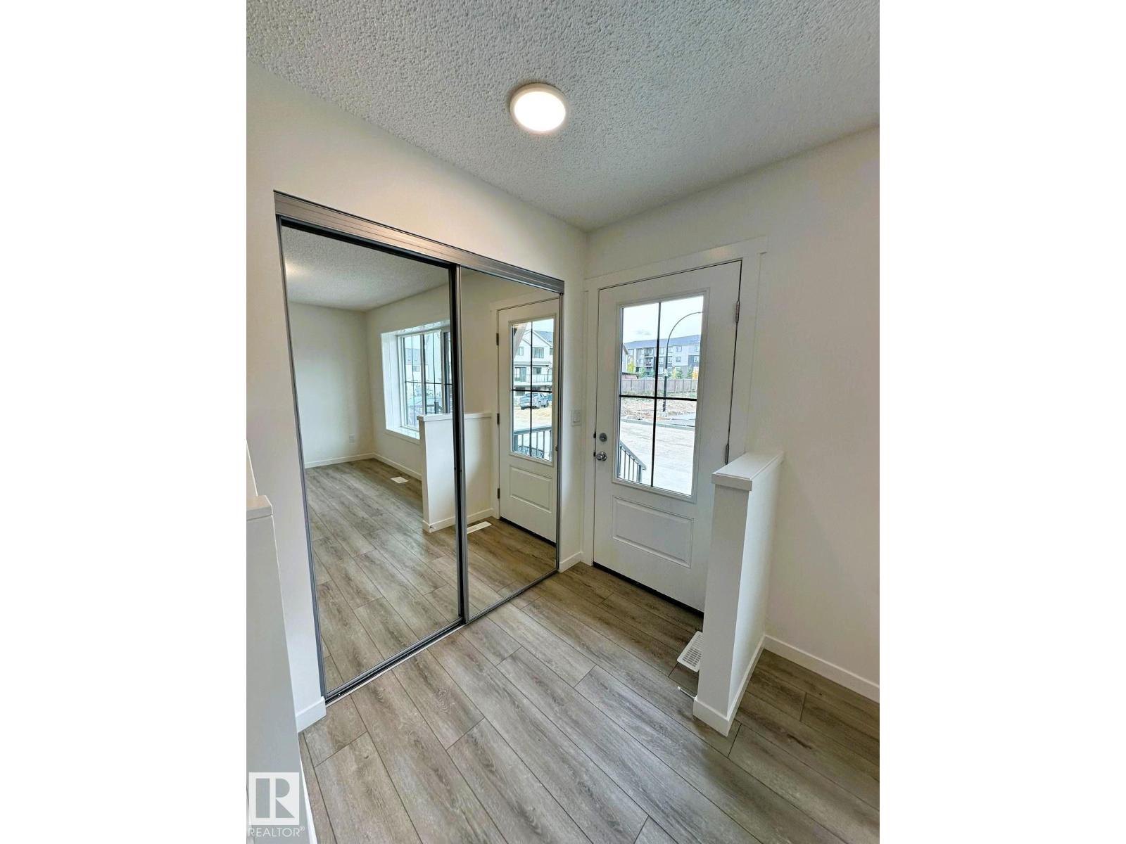 #35 525 Secord Bv Nw, Edmonton, Alberta  T5T 7V3 - Photo 4 - E4461168