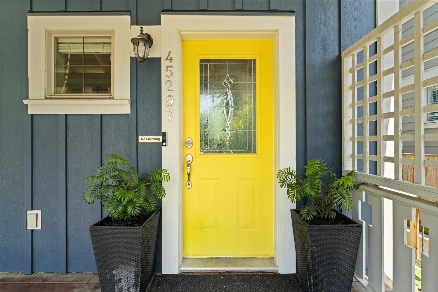 45297 Soowahlie Crescent, Garrison Crossing, Chilliwack, British Columbia  V2R 0S2 - Photo 3 - R3056043