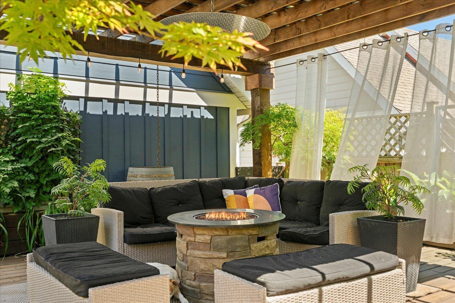 45297 Soowahlie Crescent, Garrison Crossing, Chilliwack, British Columbia  V2R 0S2 - Photo 18 - R3056043