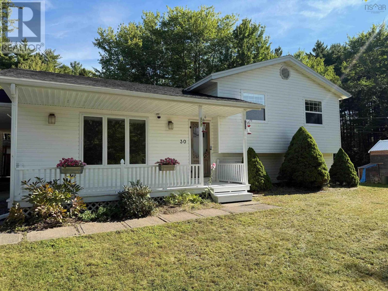 30 Jessie Lane, Pine Grove, Nova Scotia  B0J 1E0 - Photo 3 - 202523024