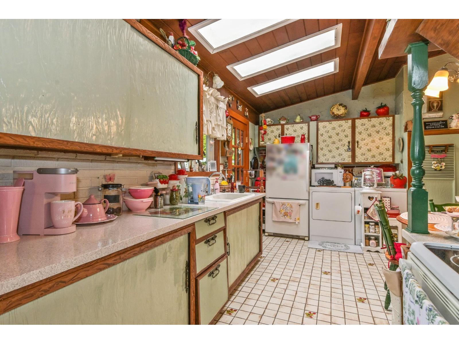 14086 77a Avenue, Surrey, British Columbia  V3W 2X3 - Photo 9 - R3055850