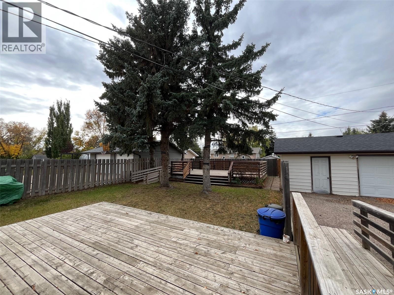 522 1st Street E, Lafleche, Saskatchewan  S0H 2K0 - Photo 5 - SK020301