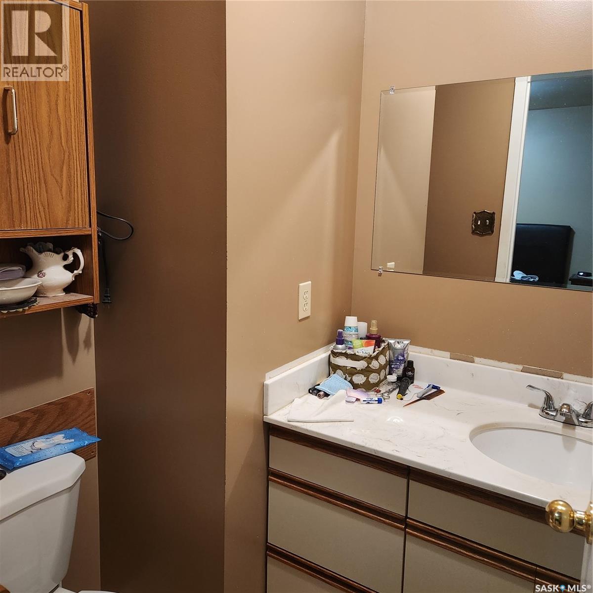 1227 2nd Avenue Nw, Moose Jaw, Saskatchewan  S6H 3R7 - Photo 12 - SK020149