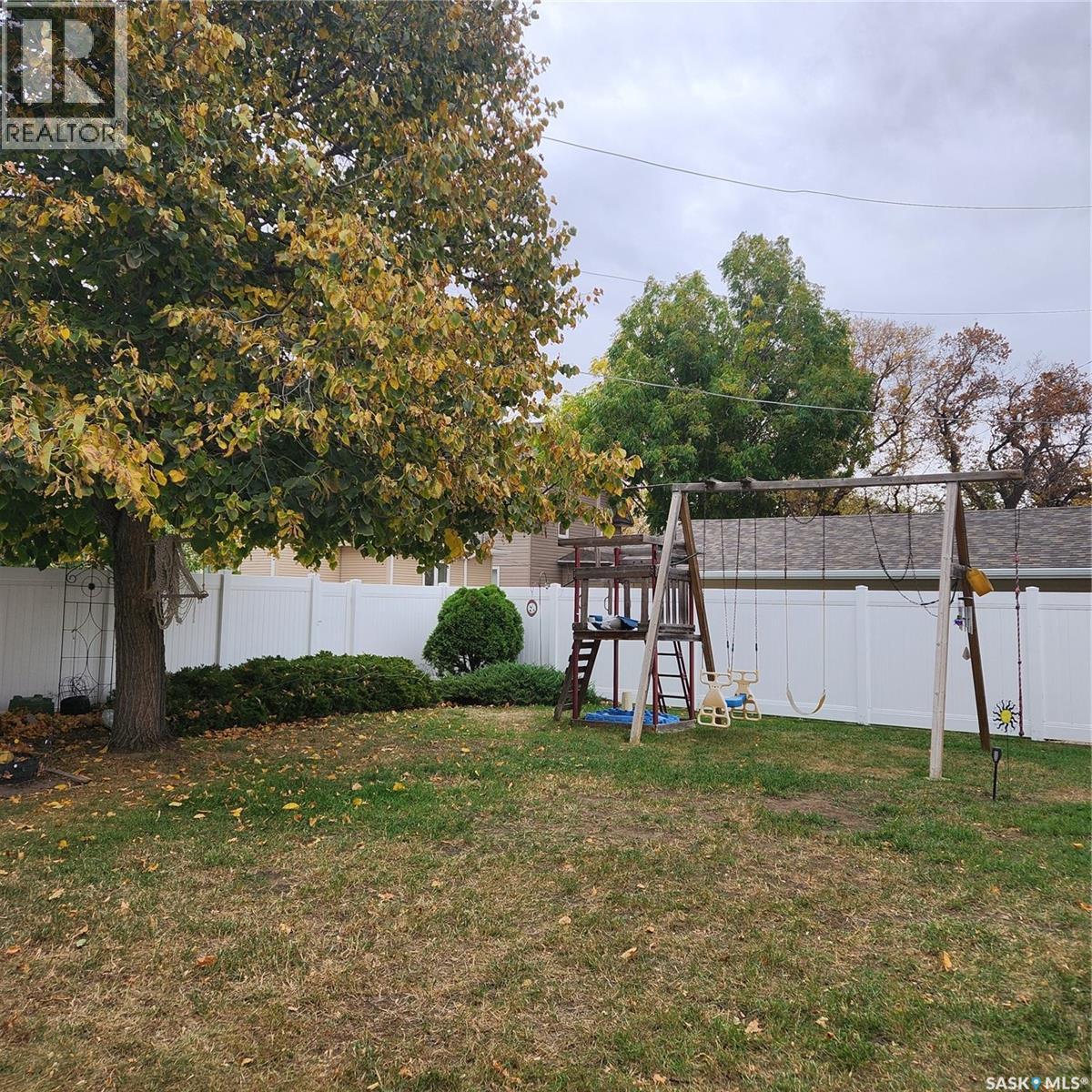 1227 2nd Avenue Nw, Moose Jaw, Saskatchewan  S6H 3R7 - Photo 20 - SK020149