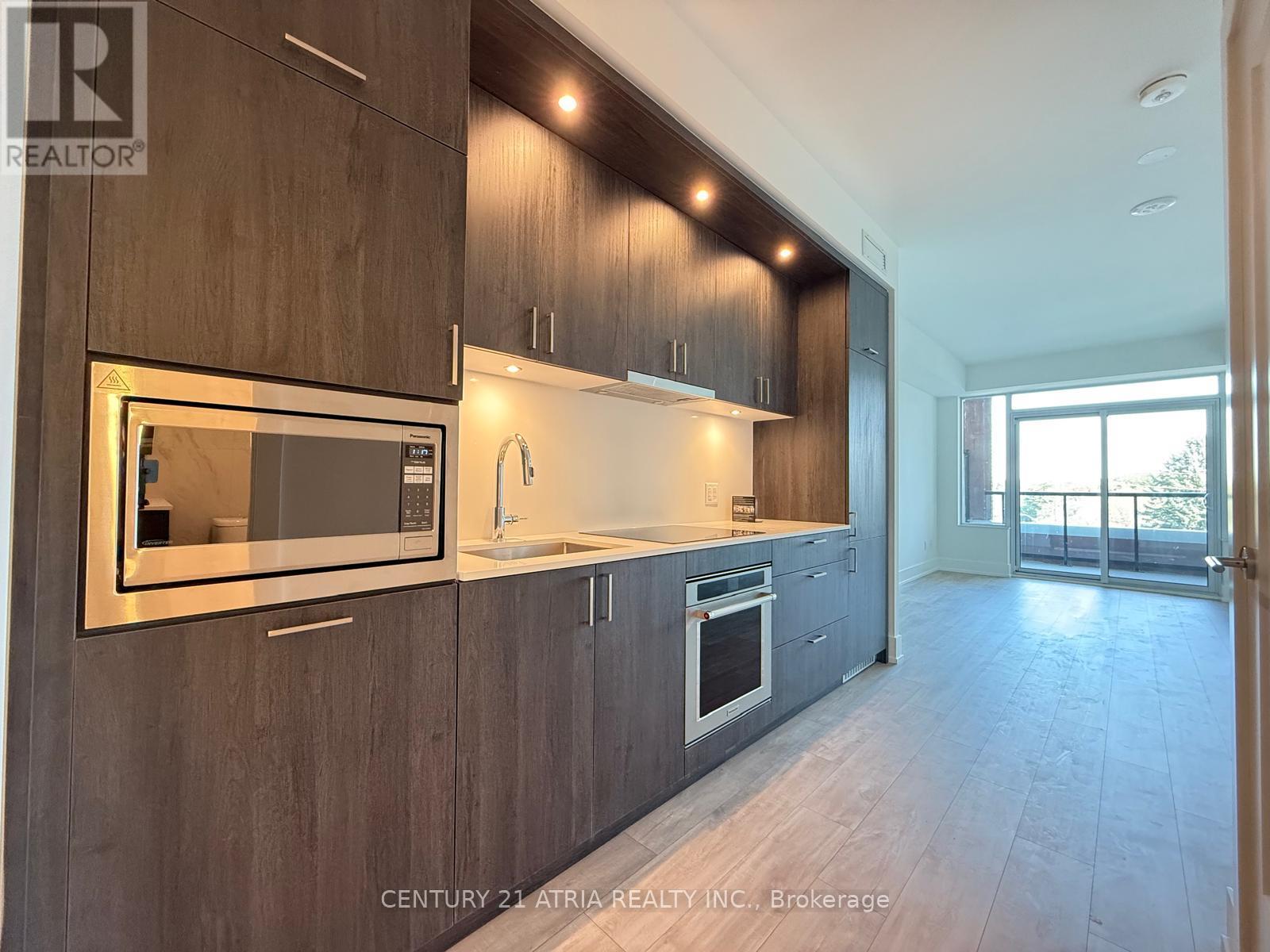 329 - 259 THE KINGSWAY, Toronto, Ontario